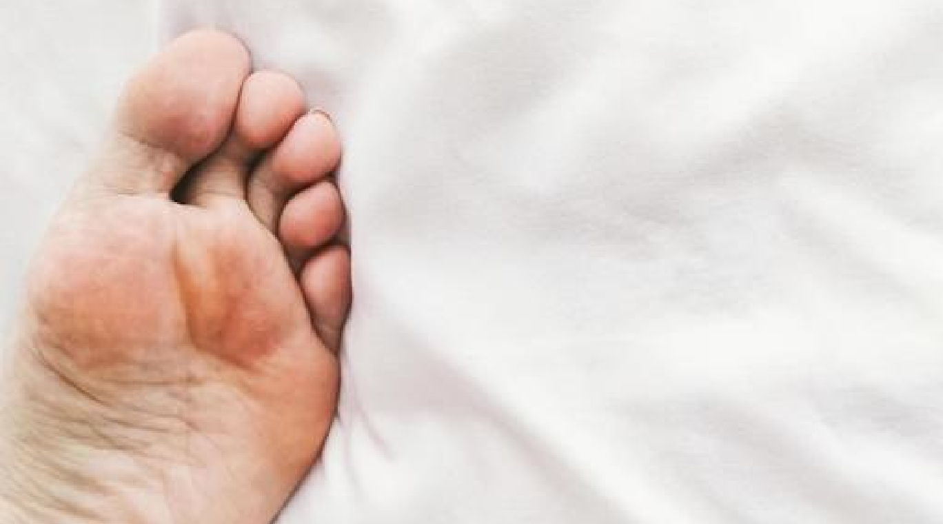 コラムID 17 足のニオイのトラブルを抑える